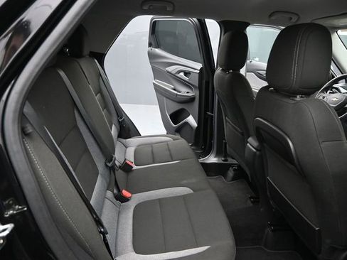 Used 2025 Chevrolet TrailBlazer LT image 13