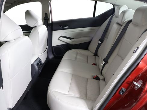 Used 2024 Nissan Altima 2.5 SL image 36