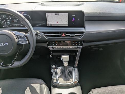 Certified 2024 Kia Seltos SX image 16