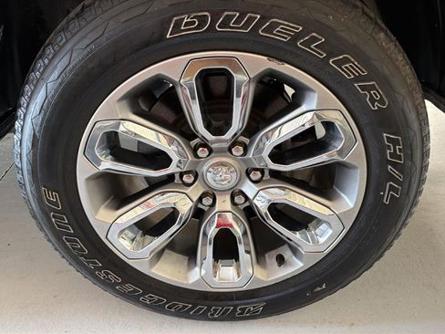 Used 2021 RAM 1500 Laramie image 26