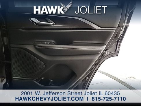 Used 2023 Jeep Grand Cherokee Laredo AWD/4WD image 24