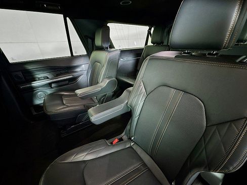 Used 2024 Ford Expedition Max Platinum image 24