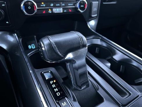 Certified 2022 Ford F150 XLT w/ Equipment Group 302A High image 31