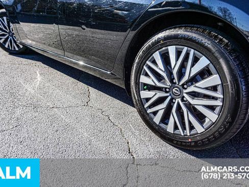 Used 2024 Nissan Altima 2.5 SV image 15