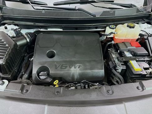 Used 2023 Chevrolet Traverse Premier w/ LPO, Cargo Package FWD image 34