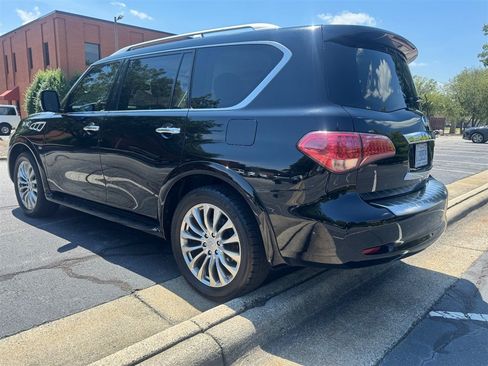 Used 2017 INFINITI QX80 4WD w/ Driver Assistance Package image 3