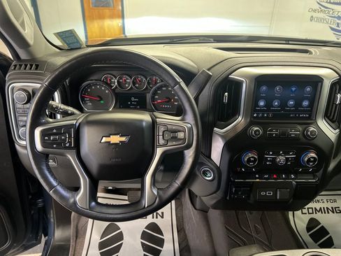 Used 2021 Chevrolet Silverado 1500 LT w/ Z71 Off-Road Package image 23