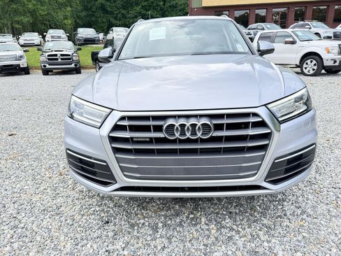 Used 2019 Audi Q5 2.0T Premium w/ Convenience Package AWD/4WD image 3