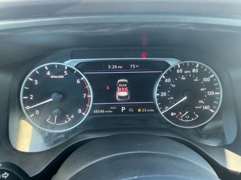 Used 2023 Nissan Rogue S AWD/4WD image 18