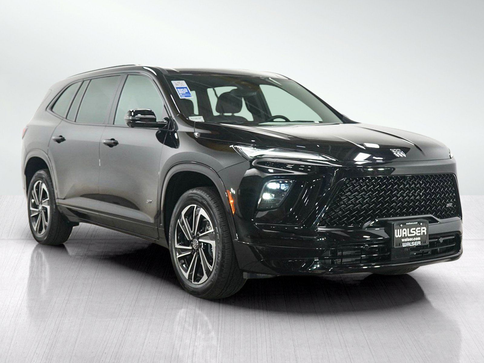 Used 2025 Buick Enclave Sport Touring w/ Power Package AWD/4WD image 8
