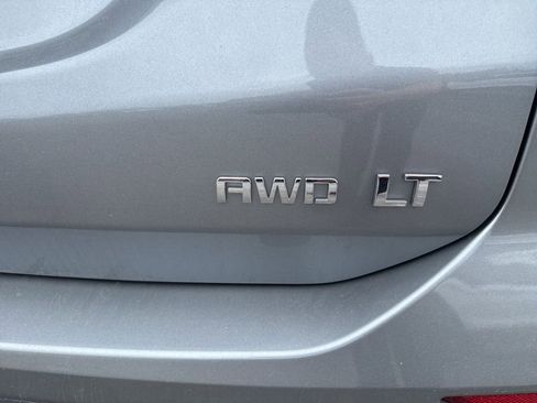 Used 2023 Chevrolet Equinox LT AWD/4WD image 5