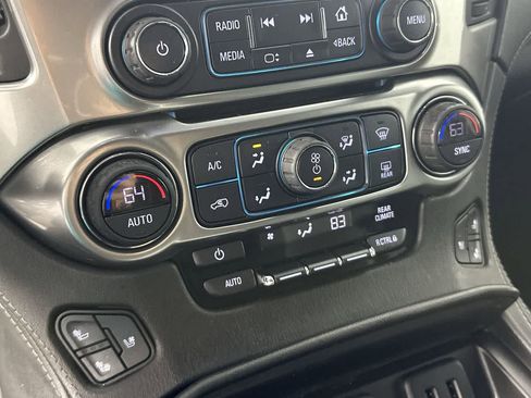 Used 2018 Chevrolet Suburban Premier RWD image 24
