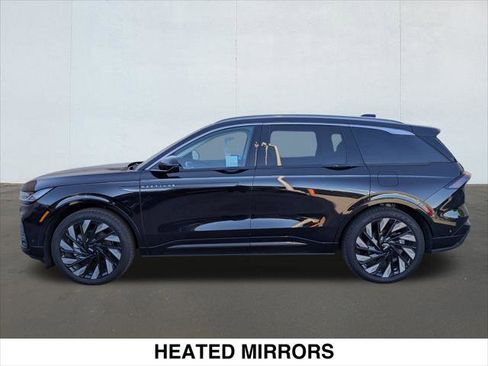 Used 2024 Lincoln Nautilus Black Label w/ Jet Appearance Package (87T) image 2