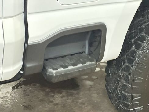 Used 2024 Ford F250 Lariat w/ Tremor Off-Road Package AWD/4WD image 23