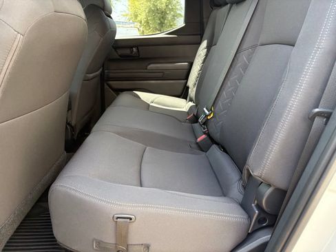 Used 2025 Toyota Tacoma SR5 AWD/4WD image 12