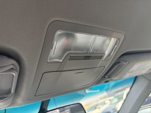 Used 2016 Toyota Camry LE image 21