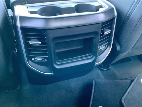 Used 2023 RAM 1500 Big Horn AWD/4WD image 10