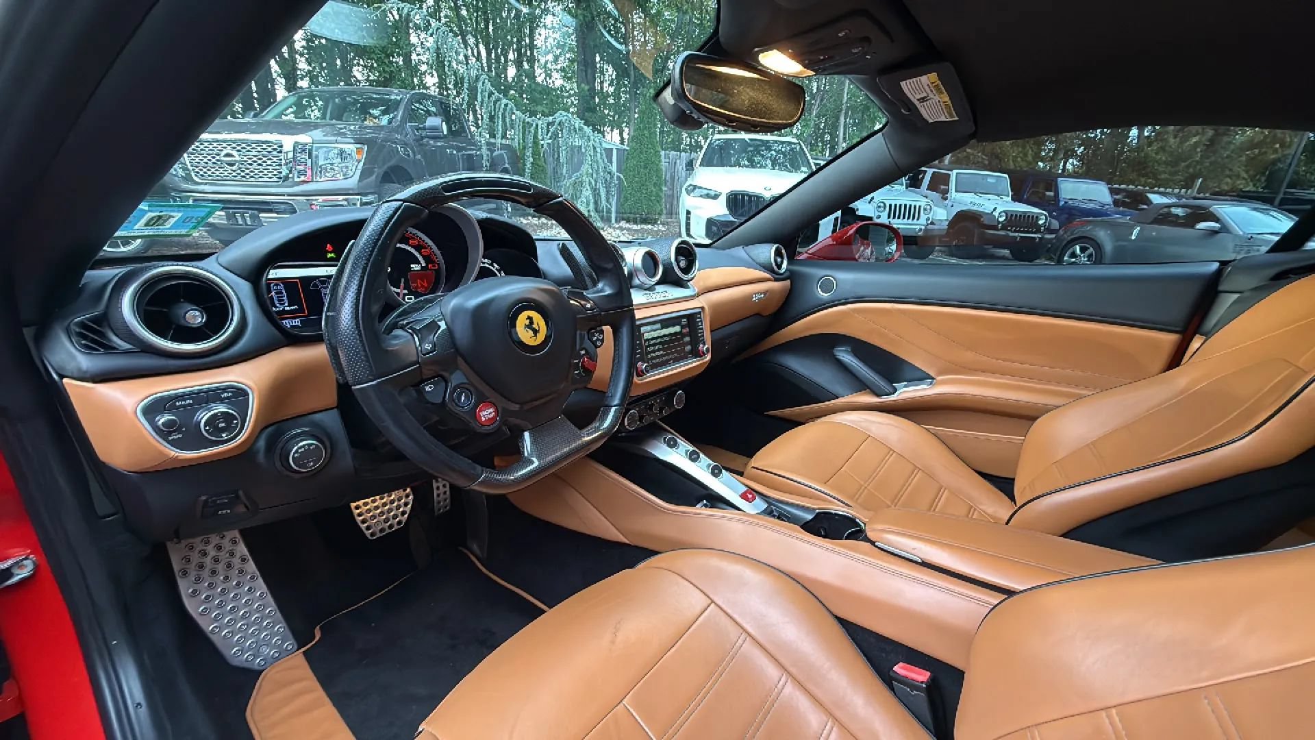 Used 2017 Ferrari California T RWD image 17