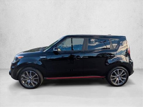 Used 2018 Kia Soul ! FWD image 8