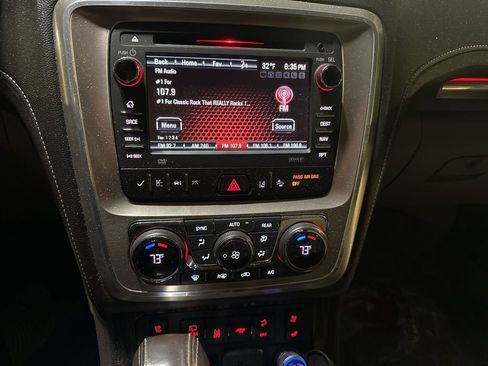 Used 2015 GMC Acadia Denali image 14