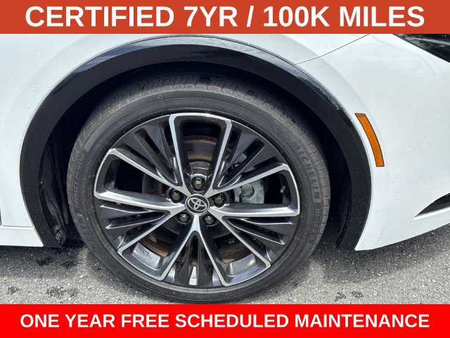 Used 2024 Toyota Prius XLE AWD/4WD image 7