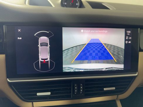 Used 2023 Porsche Cayenne image 25