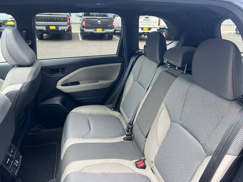 Used 2026 Subaru Forester Premium AWD/4WD image 19