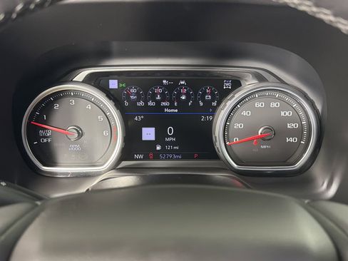 Used 2021 Chevrolet Tahoe Premier w/ Premium Package image 28