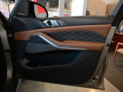 Used 2022 BMW X5 M w/ Competition Package 2 AWD/4WD image 28