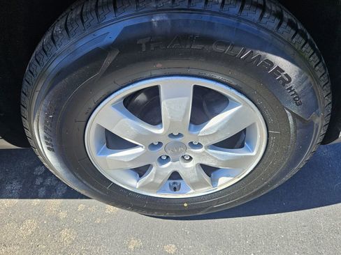 Used 2012 Kia Sorento LX w/ Convenience Pkg AWD/4WD image 23