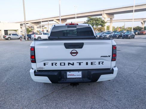 Used 2024 Nissan Frontier Pro-X RWD image 8