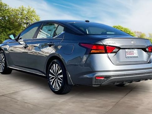 New 2026 Nissan Altima 2.5 SV FWD image 3
