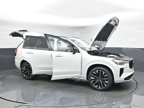 New 2026 Volvo XC90 B6 Ultra w/ Protection Package Premier image 54