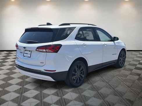 Used 2023 Chevrolet Equinox RS w/ RS Leather Package FWD image 5