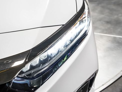 Used 2022 Honda Accord Sport image 7
