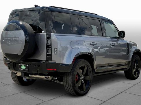 Used 2024 Land Rover Defender 110 X image 12