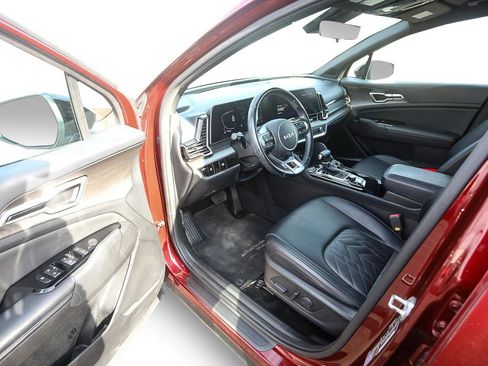 Certified 2023 Kia Sportage X-Line image 11