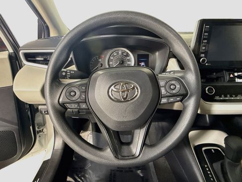 Used 2022 Toyota Corolla LE FWD image 13