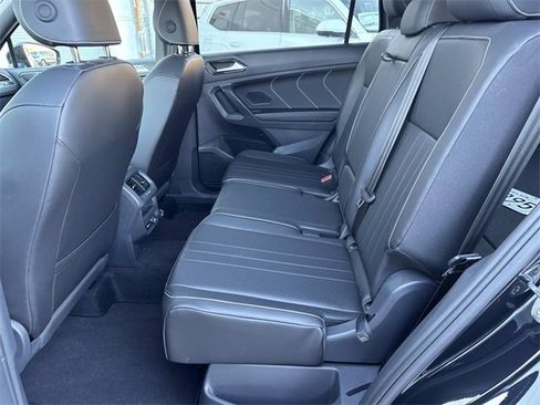 Certified 2024 Volkswagen Tiguan SE R-Line image 10
