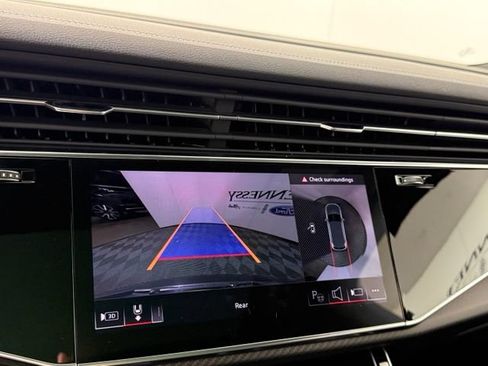 Used 2025 Audi SQ7 Prestige AWD/4WD image 23