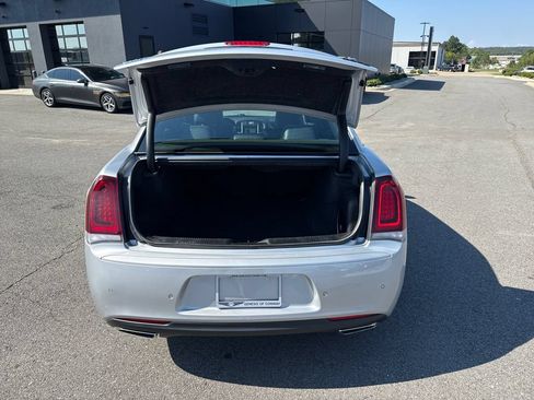 Used 2023 Chrysler 300 S RWD image 5