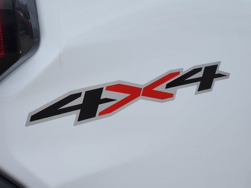 Used 2024 Chevrolet Colorado W/T w/ WT Convenience Package II AWD/4WD image 13