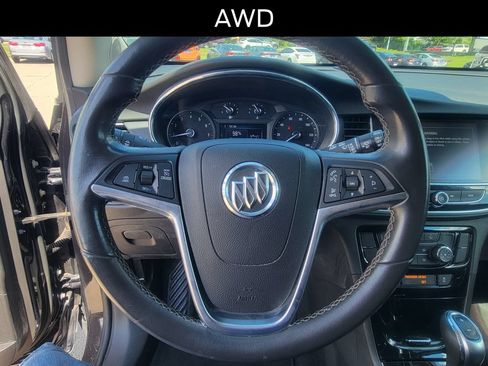 Used 2020 Buick Encore Preferred AWD/4WD image 21