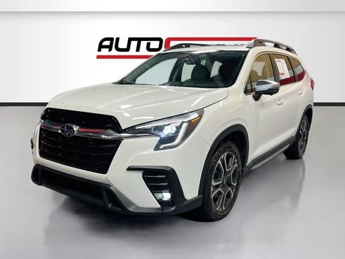 Used 2023 Subaru Ascent Limited w/ Technology Package AWD/4WD image 3