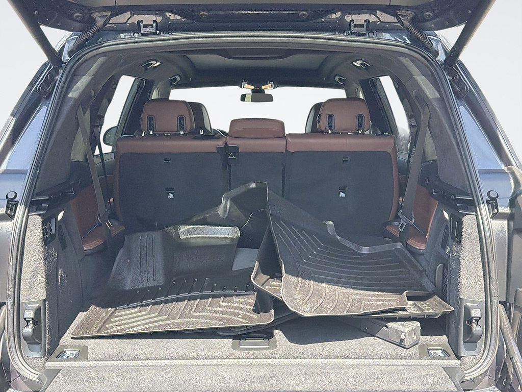 Used 2022 BMW X7 M50i AWD/4WD image 29