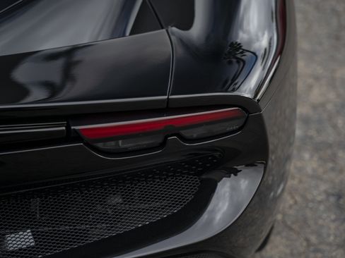 Used 2023 Ferrari 296 GTB image 11