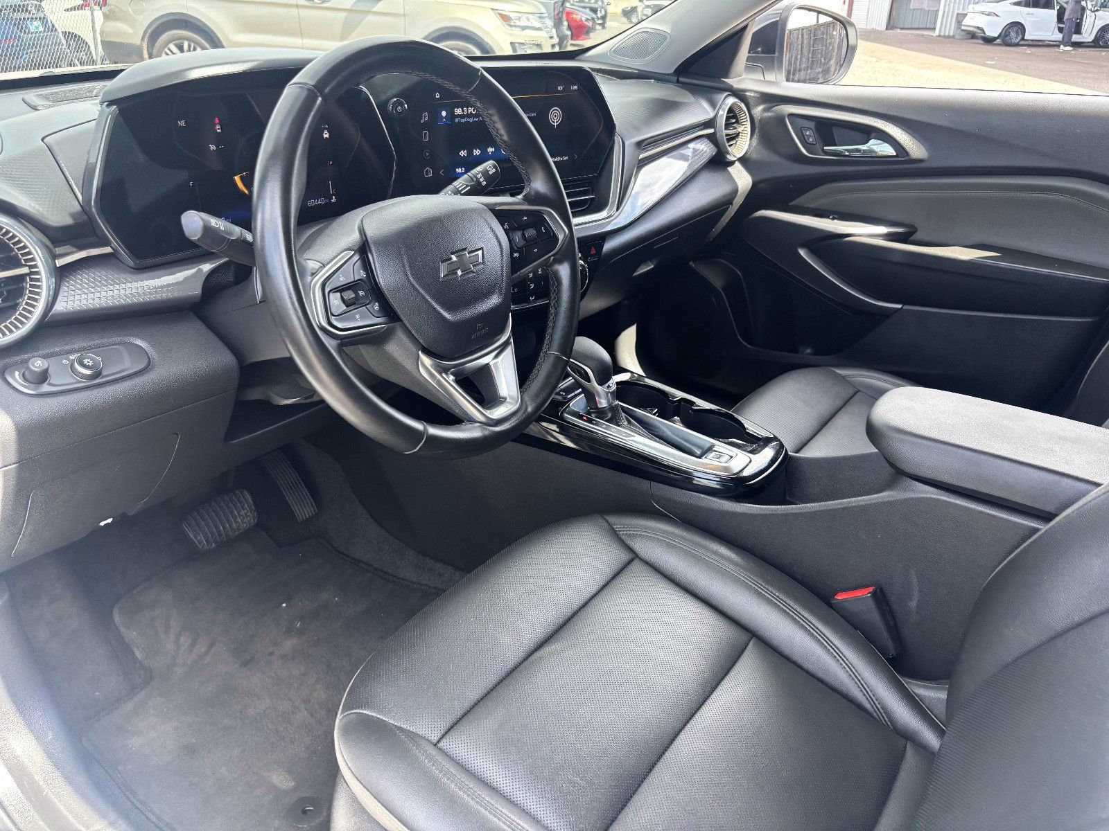 Used 2024 Chevrolet Trax ACTIV w/ Sunroof Package FWD image 19