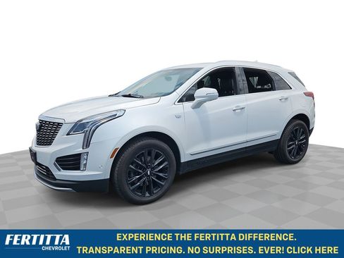 Used 2022 Cadillac XT5 Premium Luxury w/ Technology Package FWD image 1