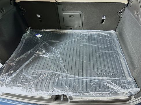 Used 2026 Volvo XC60 B5 Plus w/ Protection Package Premier image 16