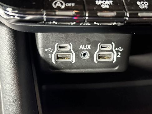 Used 2022 Dodge Durango GT image 38